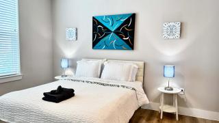 2BR Resort-Style Retreat - Pool - Austin - 6