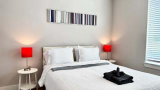 2BR Resort-Style Retreat - Pool - Austin - 5