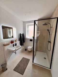 NEW Premium Apartment - Familienfreundlich & in Wassernähe, Parkplatz - Magdeburgo - 1