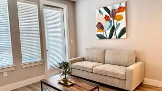 Modern 2- Bed Apt Pool & Gym - Austin - 9