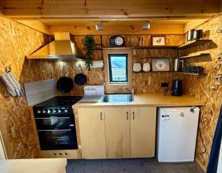 Experience Tiny Home Living - Albert Town - 7