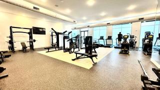 2BR Retreat -Gym Pool Parking - Austin - 2