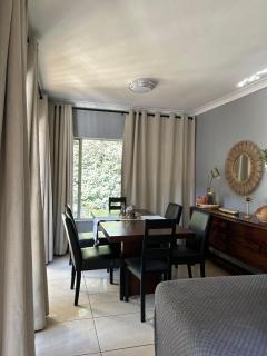 Spacious Entire House in Menlyn, Sleeps 8, Ideal for Groups - Pretoria - 5