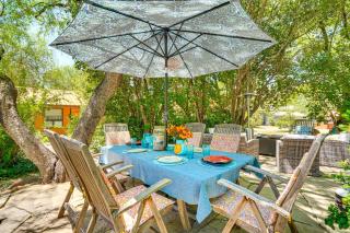 Vibrant Casa Paloma with Patio - Near Vineyards! - Patagonia - 9