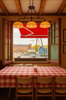 Magical Post And Beam Loft Downtown Newport! - Newport - 5