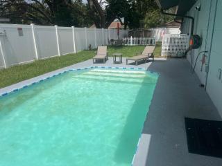 Poolside Haven in Largo - Largo - 2