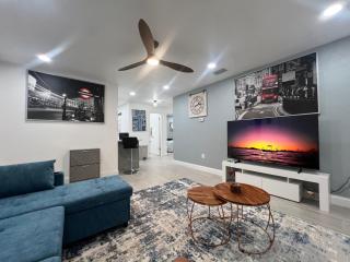 Poolside Haven in Largo - Largo - 8