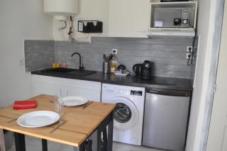 Studio5 proche Quai Rouget - LʼIsle-sur-la-Sorgue - 5