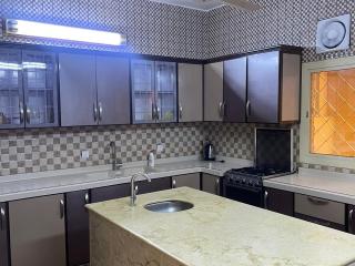 شقه اربع غرف الطائف بالحلقة الشرقية حي الروضه - Quai - 8