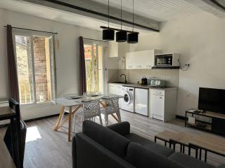 Appartement Proche Quai Rouget - LʼIsle-sur-la-Sorgue - 0