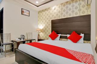 Hotel O Blue Breeze - Ballabgarh - 0