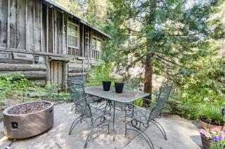 8 Mi to Yosemite National Park Cabin with Fire Pit - Oakhurst - 9