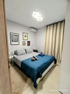 Floral Home 1 - Ground floor apt with courtyard and private parking! - Atene - 8