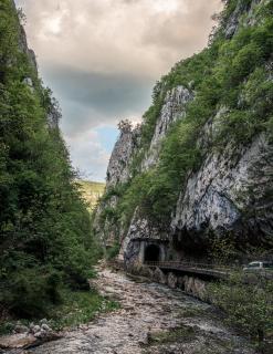 Golemi kamik Pirot Vlasi 4 - Pirot - 9