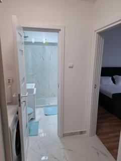 Apartment in Piata Victoriei, 3 rooms, modernized, building with elevator - Bucharest - 7