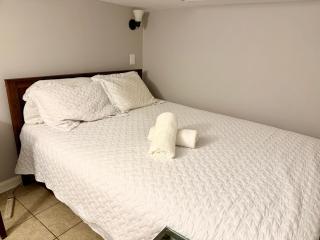 Close to Downtown - Free Parking - Chicago - 8