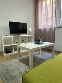 Cozy Downtown Guest House - Sarajevo - 1