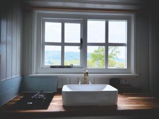The Meadows Hut - Alvington - 5