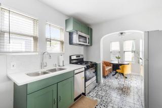 3BR w/Office+Basement/Utilities+Parking/Near LIRR - Queens - 5