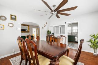 3BR w/Office+Basement/Utilities+Parking/Near LIRR - Queens - 2