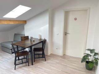 Cozy Central Apartments in Bergisch Gladbach - Bergisch Gladbach - 8