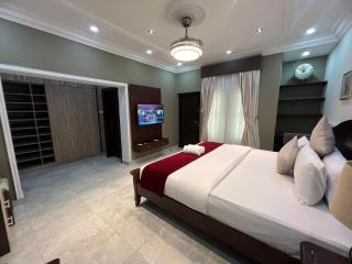 Premiere 1 Apartment C8 - Alaguntan - 3