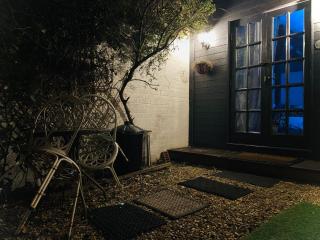 The Treehouse - Downham Market - 6