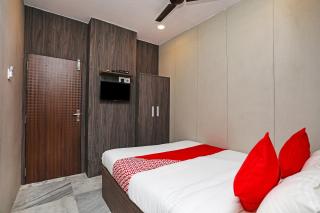 Hotel O 99 Kombo Stay - Dam Dam - 0