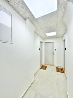 2BR Spacious Basement Apartment Near Center - Praga - 7