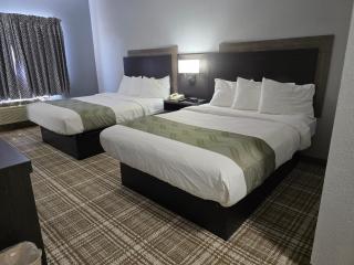 GrandStay Hotel & Suites Minocqua - Minocqua - 1