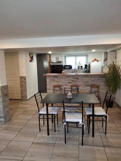 Appartements rénové a neuf au rez de chaussé de notre maison - Saint-Fiacre - 0