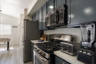 A Modern Home away from Home! - Las Vegas - 7