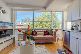 Stylish, Modern & Cozy - Washington, D.C. - 7