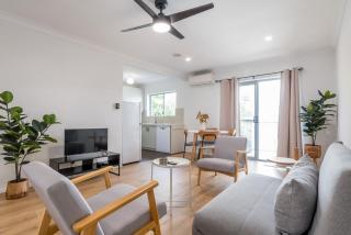 Modern 2BR Apartment Near Portside & Airport - Brisbane - 0