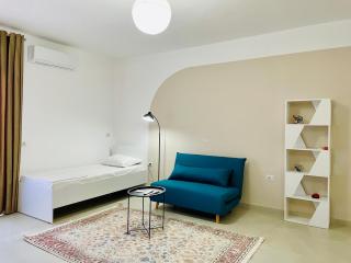 EasySleep City Center - Divjakë - 1