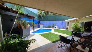 Private bedroom in gorgeous shared Versailles house with heated and cooled pool - Puerto Vallarta - 0