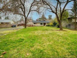 Medford Home And 2 Condos With Pool - Medford - 4