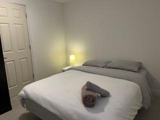 Ottawa airport guesthouse - 9