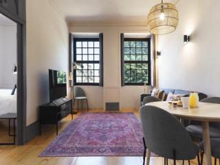 Cozy Coastal Apartment with Terrace - Porto - 5