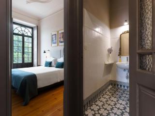 Cozy Coastal Apartment with Terrace - Porto - 3