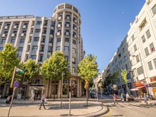 Spacious apartment near Bolhão Market - Porto - 7
