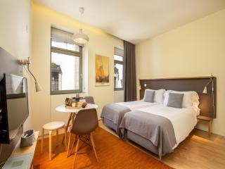 Chic Porto apartment for families - Porto - 7