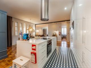 Spacious apartment with balcony in Porto - Porto - 8