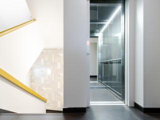 Stylish City Stay with Balcony - Porto - 3