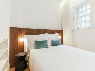 Stylish City Stay with Balcony - Porto - 6