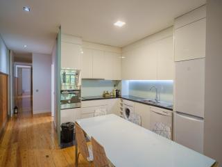 Stylish central Porto apartment for families - Porto - 8