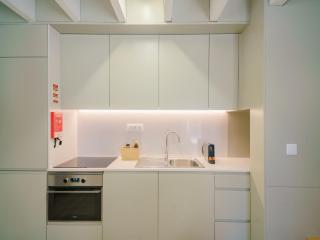 Elegant Coastal Escape Sleeps 8 - Matosinhos - 4