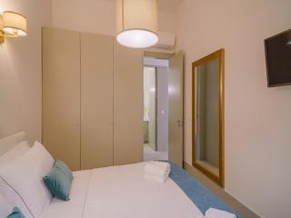 Elegant Coastal Escape Sleeps 8 - Matosinhos - 2