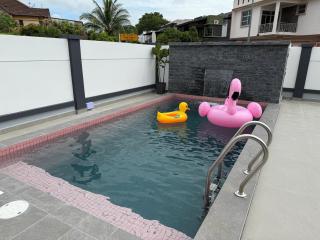 HappinezzMo Homestay - Skudai - 4