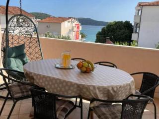 Apartment Megi - Two Bedroom Apartment with Balcony and Sea View - Rogoznica (Rogosnizza) - 3